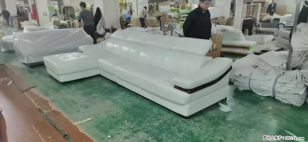 【大厂仿真皮沙发】实木框架，高回弹海绵45密度。全新包装，质量非常好，3.6米右贵妃 - 各类家具 - 居家生活 - 湘潭分类信息 - 湘潭28生活网 xiangtan.28life.com